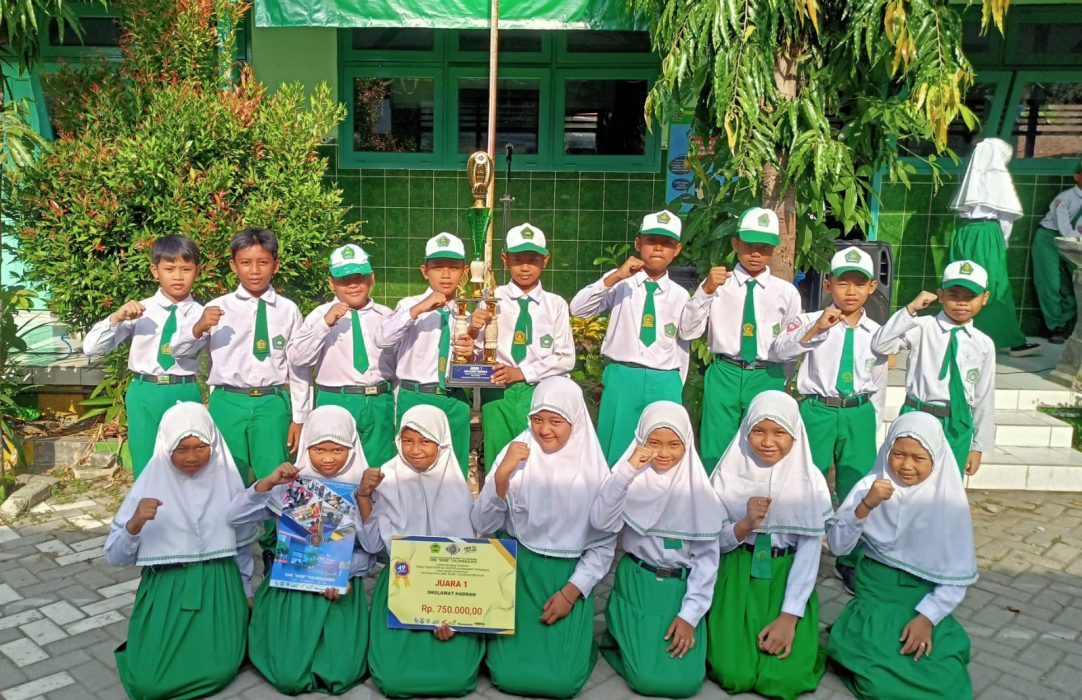 Juara I Lomba Sholawat yang diselenggaran SMK SORE Tulungagung 2024